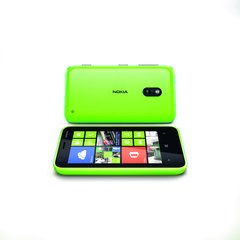 NOKIA LUMIA 620 LIME GREEN FRONT AND BACK