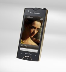 SONY ERICSSON XPERIA RAY FRONT GOLD 02
